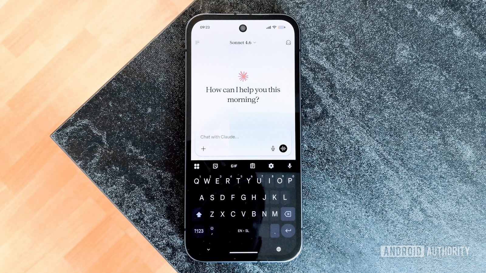 Claude 应用界面（图源：Android Authority）